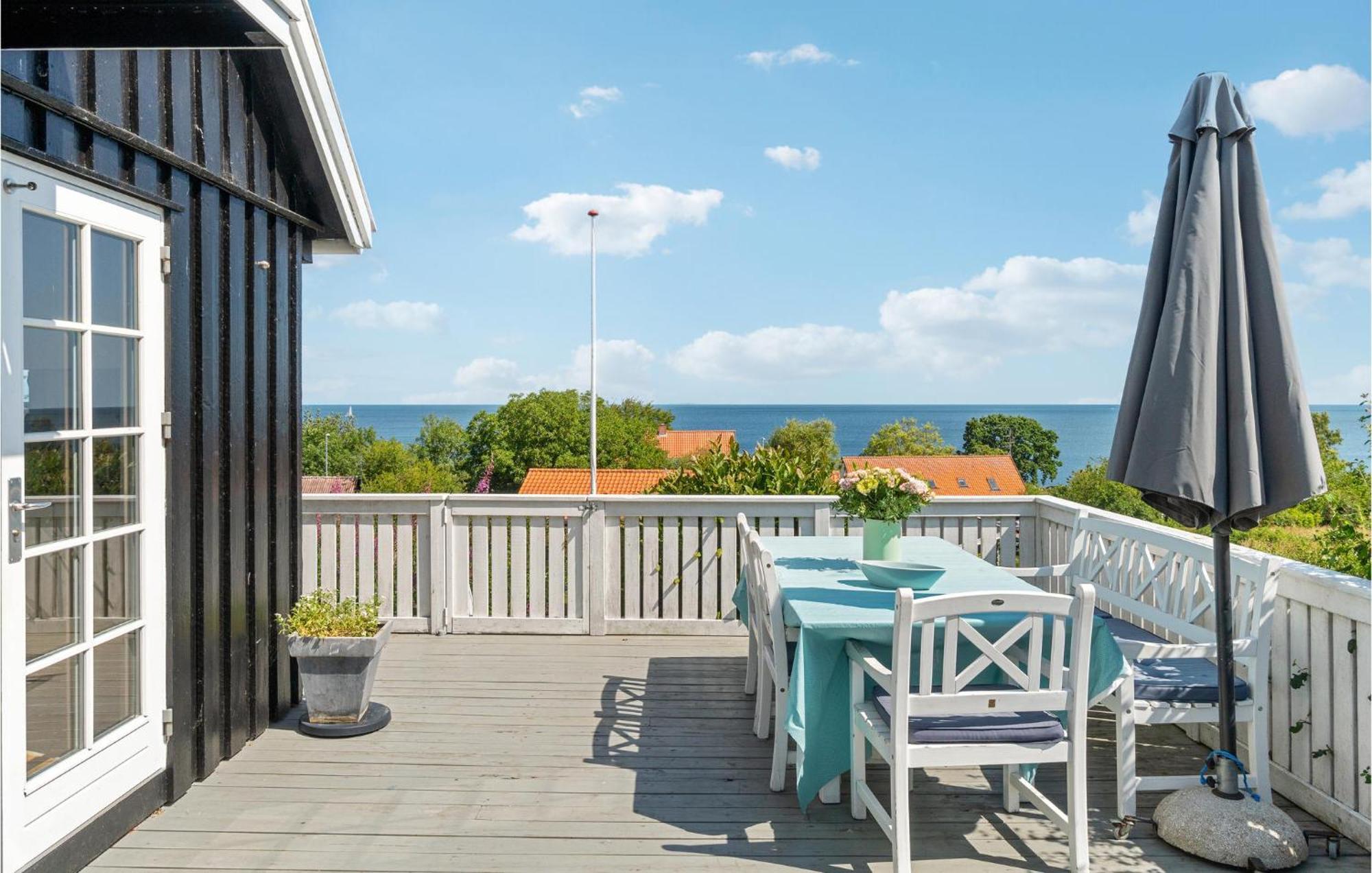 Lovely Home In Svaneke With House Sea View المظهر الخارجي الصورة